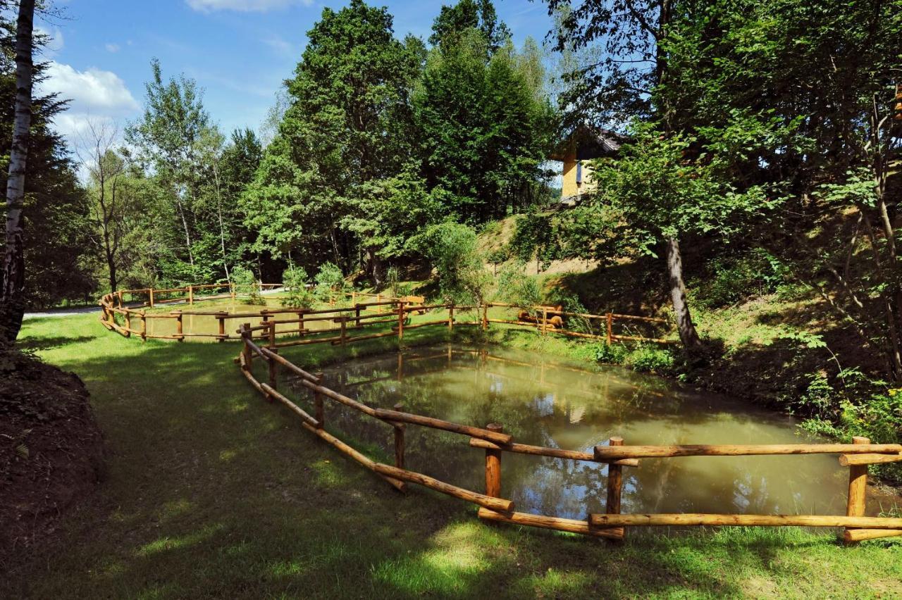Osada Sroczy Jar Vila Rozpucie Exterior foto
