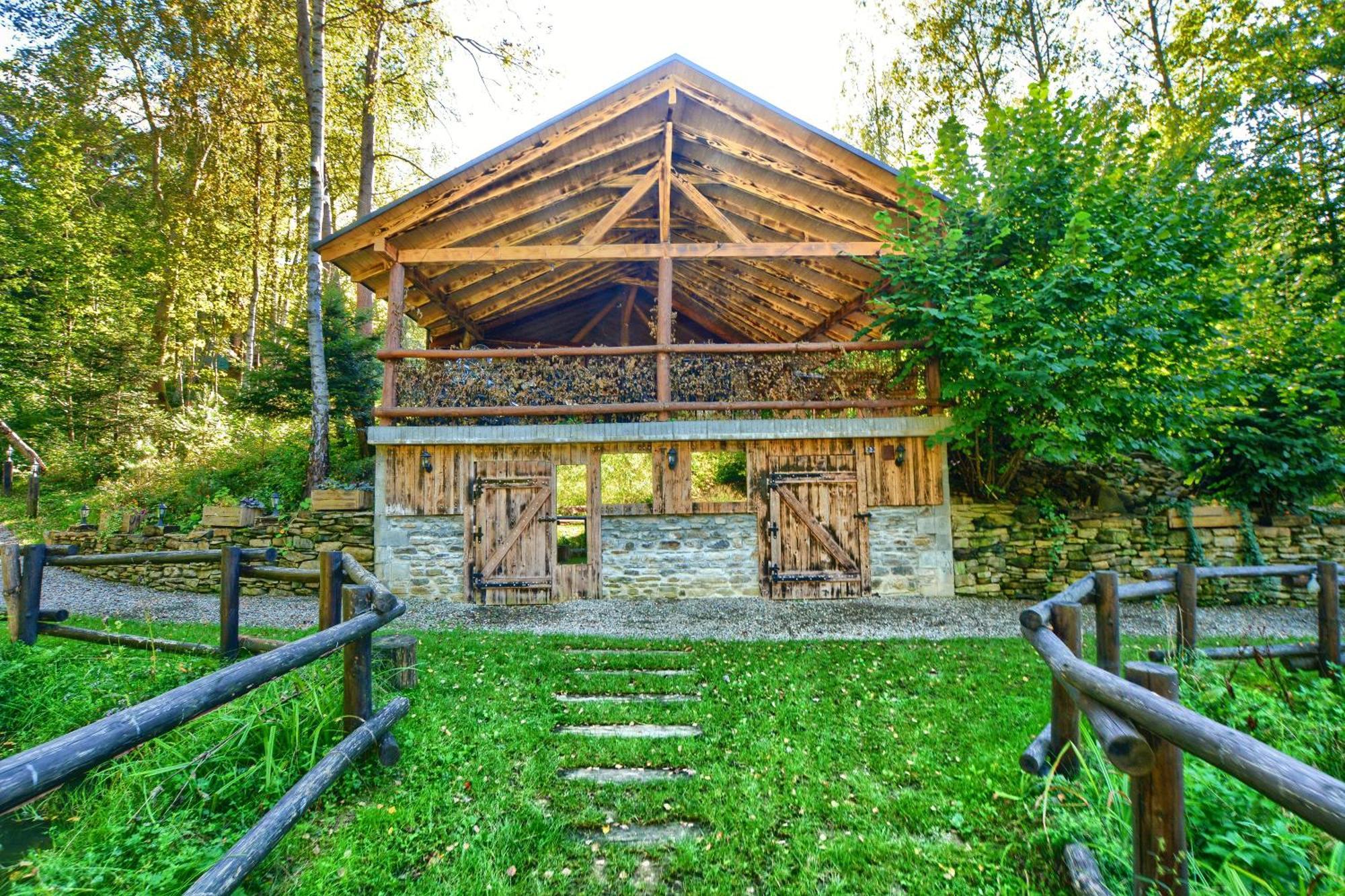 Osada Sroczy Jar Vila Rozpucie Exterior foto